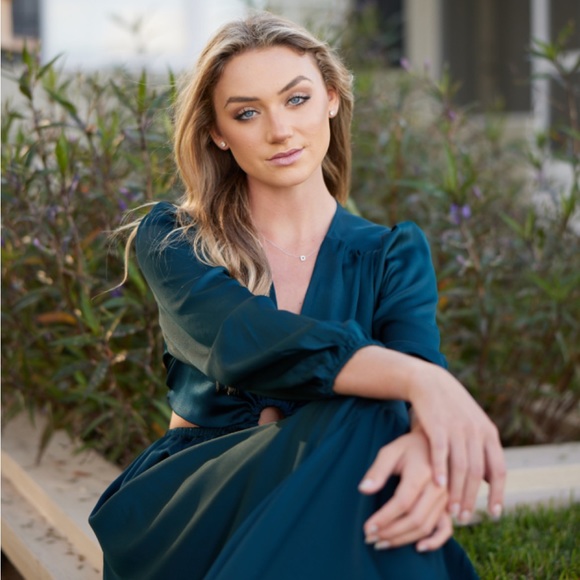 Meet your Posher, Karis - Picture 2 of 4